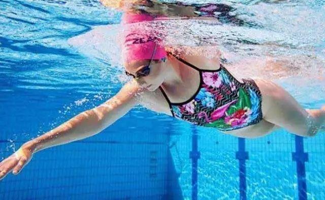 体育知识丨游泳最关键的一点-1.jpg